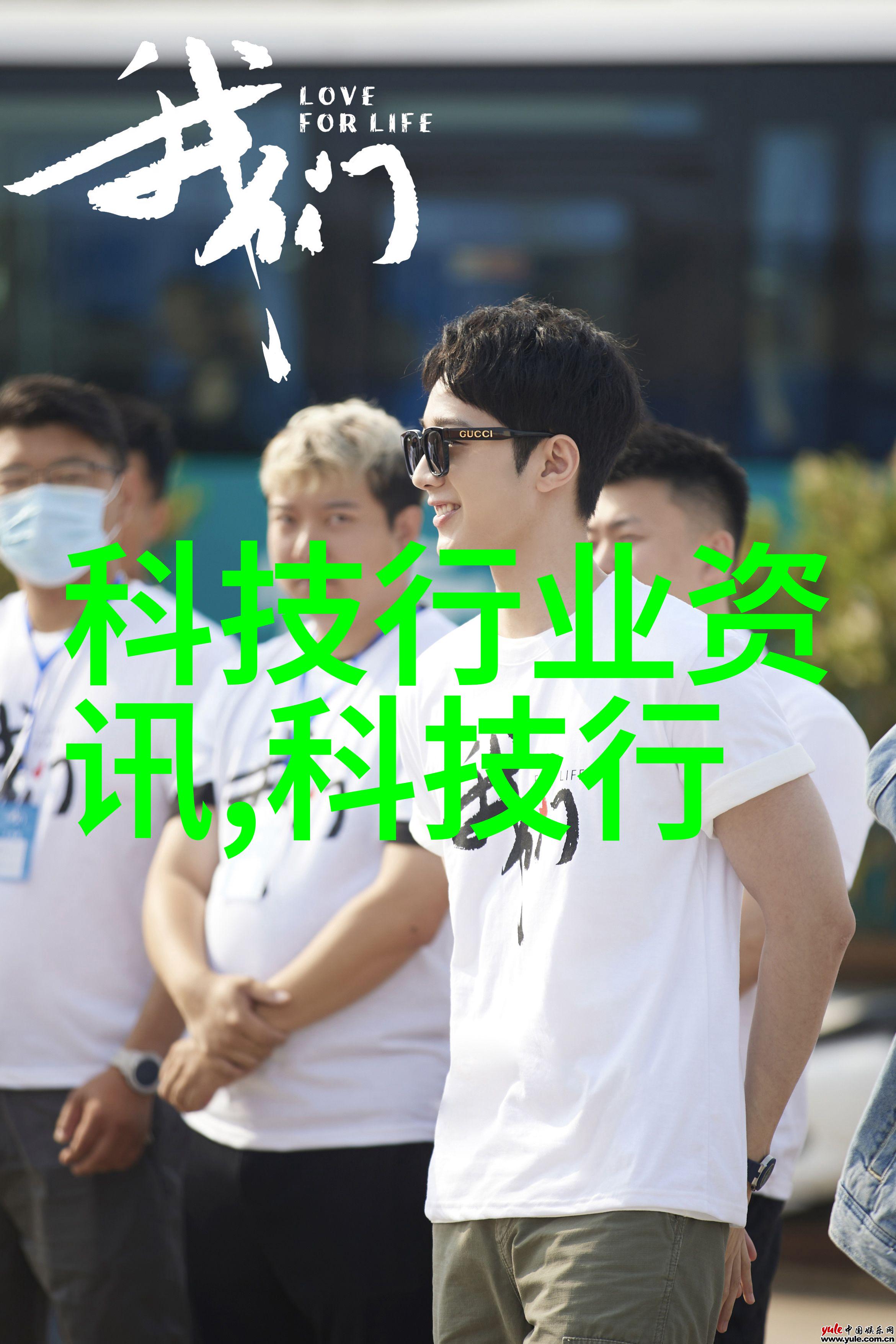 迷你厨房装饰小巧精致的不锈钢电器集成方案