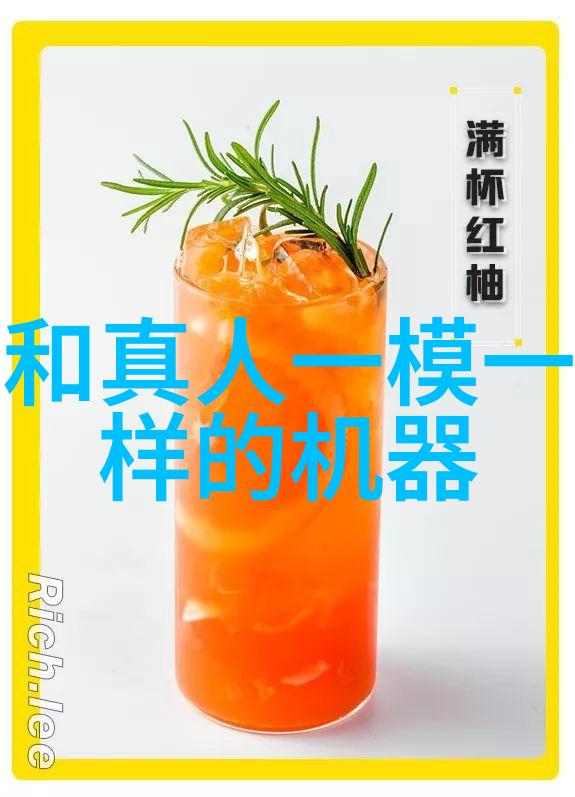 客室背景墙上挂什么样的照片能增添温馨氛围