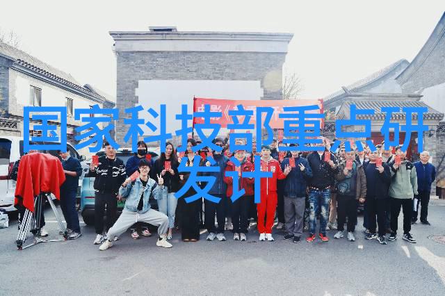 地球惊现鸡蛋陨落科学界揭秘天外生物的意外探险