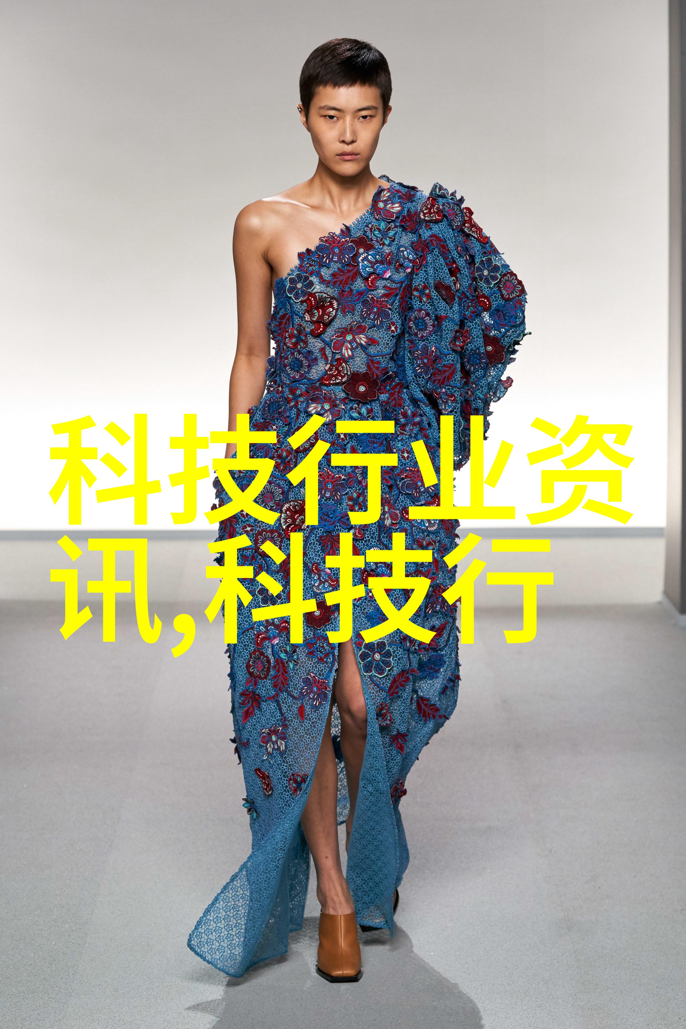 装修设计方案我是怎么把客厅变成家的艺术馆