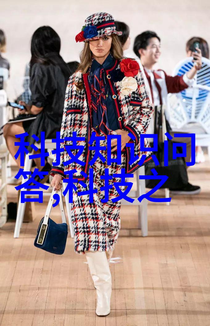 慕吱的天鹅颈一段关于书香与孤独的无声交响